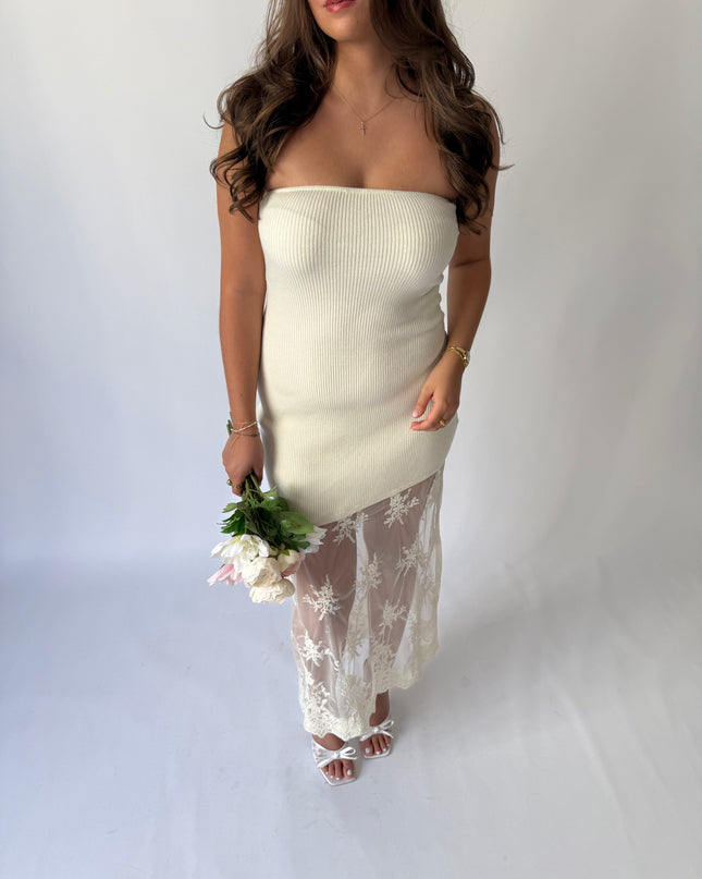 Clara Lace Maxi Dress