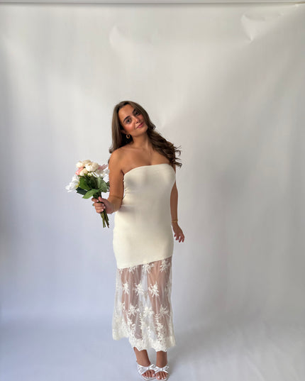 Clara Lace Maxi Dress