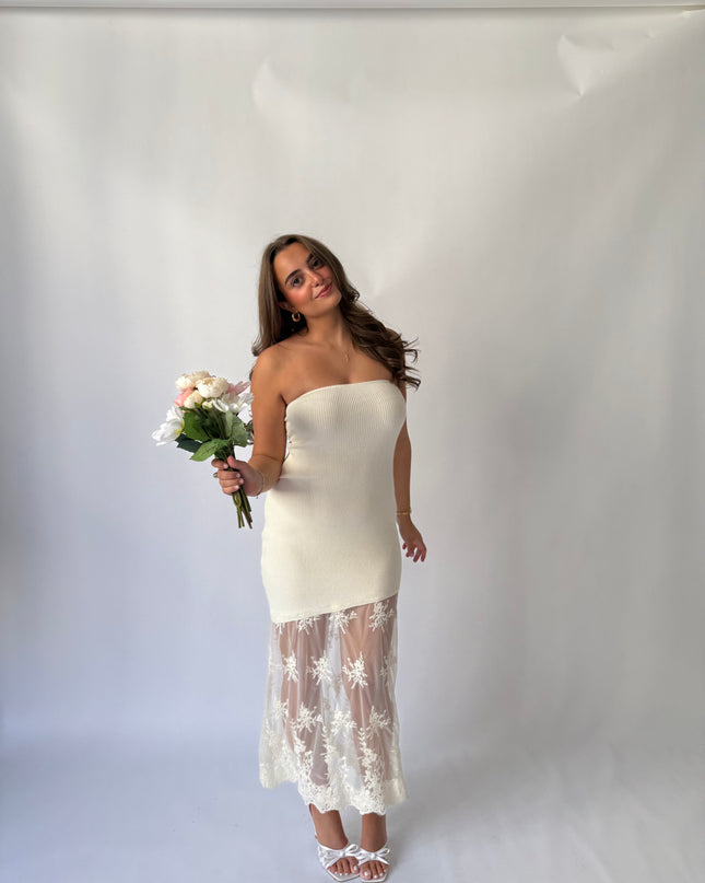 Clara Lace Maxi Dress