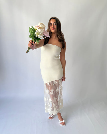 Clara Lace Maxi Dress