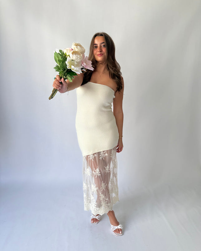 Clara Lace Maxi Dress